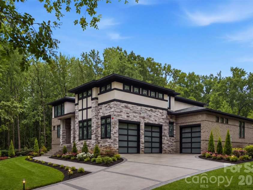 13117 Hamilton Place Drive, Charlotte, NC 28273.  MLS# CAR4412864, YatesRealty ID 43721. Home Side (AI Landscaping)