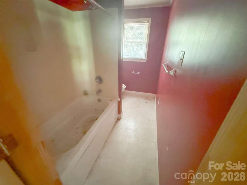 2406 Dale Street, Kannapolis, NC 28083.  MLS# CAR4414217, YatesRealty ID 43722. 