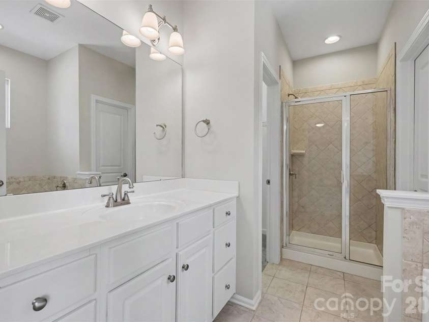 567 Pine Links Drive, Tega Cay, SC 29708.  MLS# CAR4404170, YatesRealty ID 43723. 