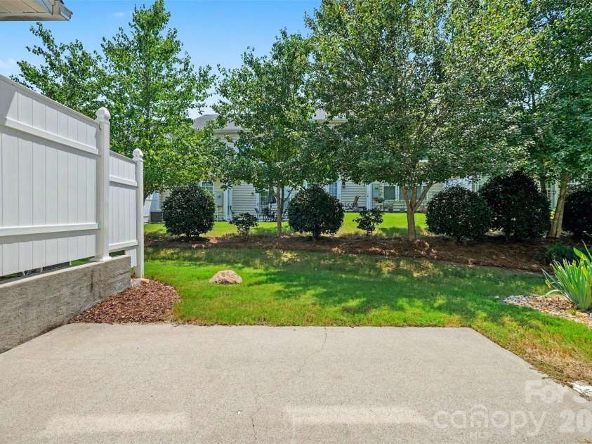 567 Pine Links Drive, Tega Cay, SC 29708.  MLS# CAR4404170, YatesRealty ID 43723. 
