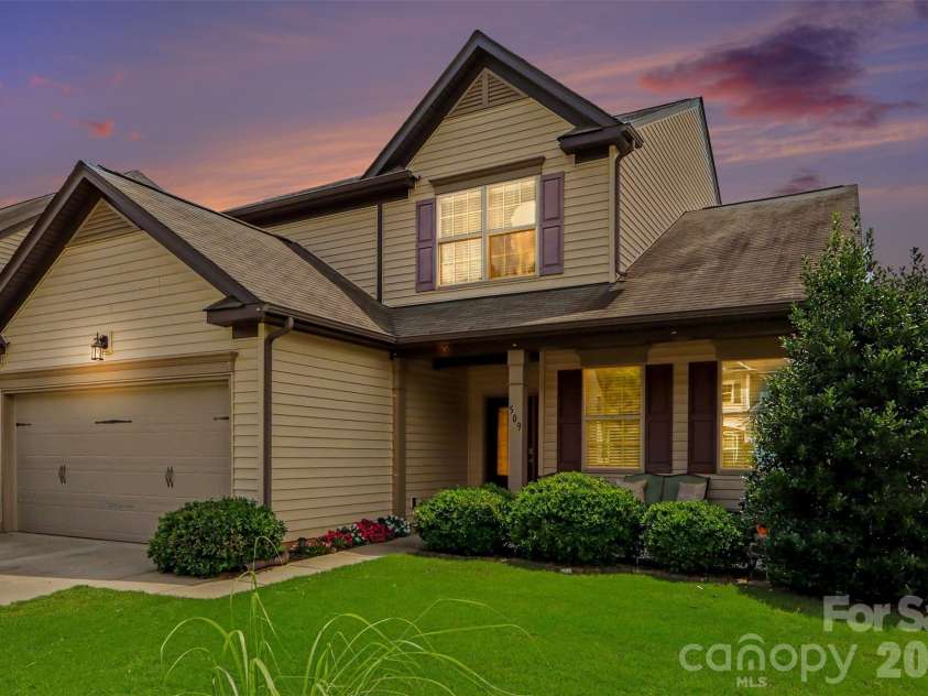 509 Augustus Lane, Mount Holly, NC 28120.  MLS# CAR4410713, YatesRealty ID 43725. 