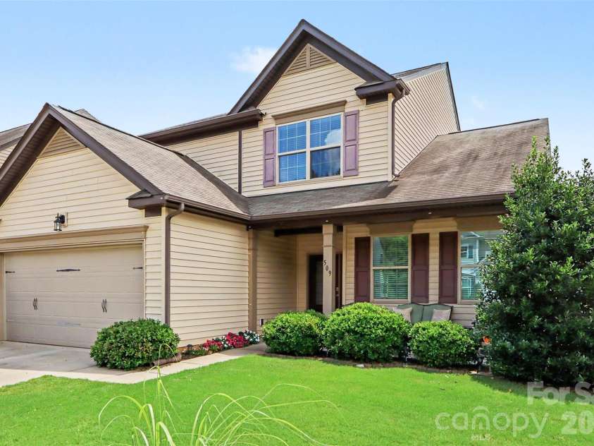 509 Augustus Lane, Mount Holly, NC 28120.  MLS# CAR4410713, YatesRealty ID 43725. 