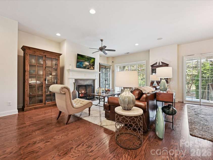 4022 City Homes Place, Charlotte, NC 28209.  MLS# CAR4345383, YatesRealty ID 4373. 