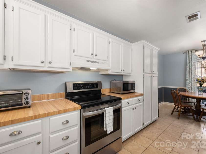 4151 Ivystone Court, Charlotte, NC 28277.  MLS# CAR4225807, YatesRealty ID 4373. 