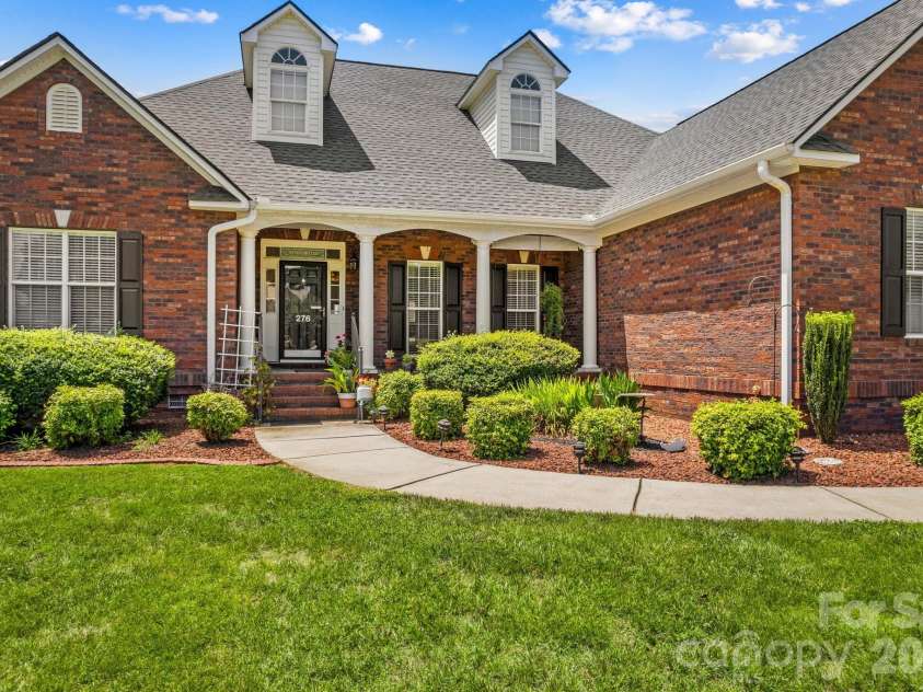 276 Falcon Crest Lane, Salisbury, NC 28147.  MLS# CAR4413418, YatesRealty ID 43731. 