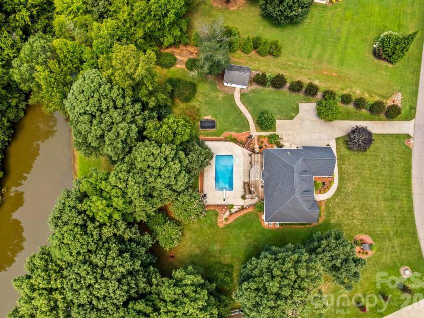 276 Falcon Crest Lane, Salisbury, NC 28147.  MLS# CAR4413418, YatesRealty ID 43731. 