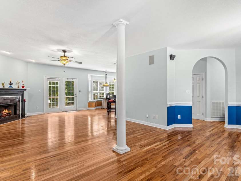 276 Falcon Crest Lane, Salisbury, NC 28147.  MLS# CAR4413418, YatesRealty ID 43731. 