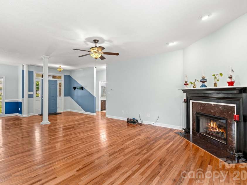 276 Falcon Crest Lane, Salisbury, NC 28147.  MLS# CAR4413418, YatesRealty ID 43731. 