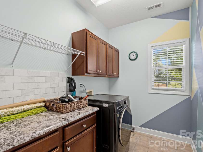 276 Falcon Crest Lane, Salisbury, NC 28147.  MLS# CAR4413418, YatesRealty ID 43731. 