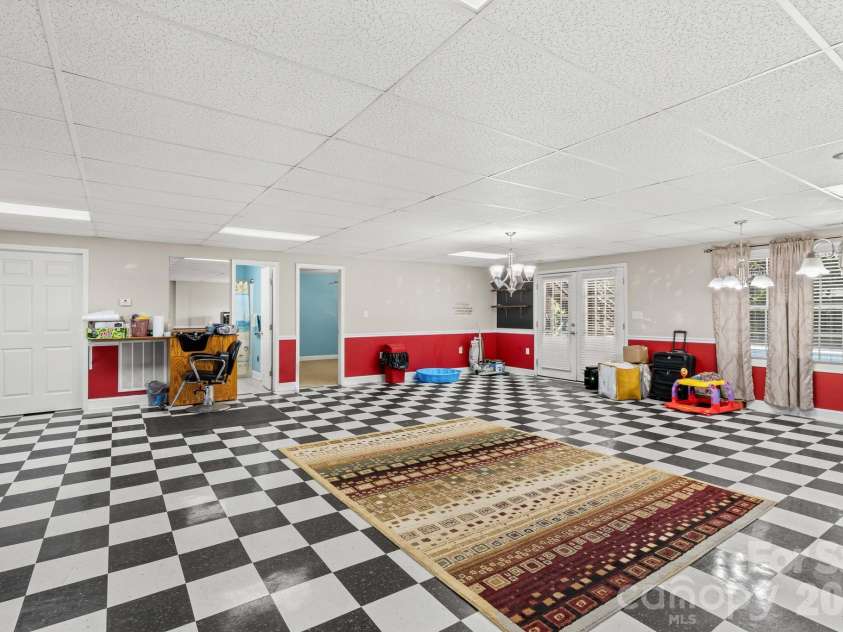 276 Falcon Crest Lane, Salisbury, NC 28147.  MLS# CAR4413418, YatesRealty ID 43731. 