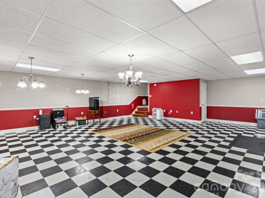276 Falcon Crest Lane, Salisbury, NC 28147.  MLS# CAR4413418, YatesRealty ID 43731. 