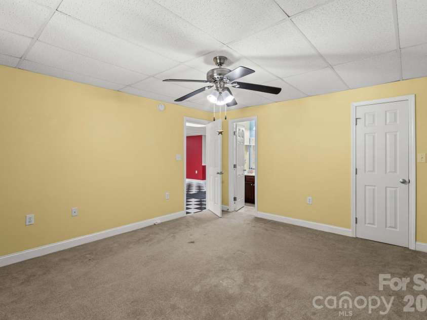 276 Falcon Crest Lane, Salisbury, NC 28147.  MLS# CAR4413418, YatesRealty ID 43731. 