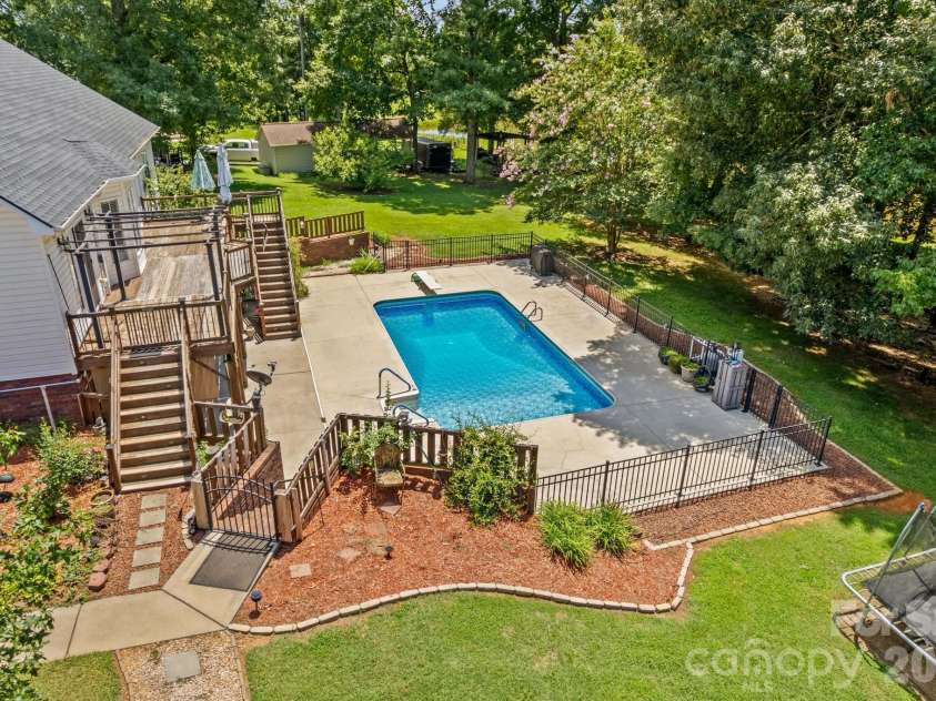 276 Falcon Crest Lane, Salisbury, NC 28147.  MLS# CAR4413418, YatesRealty ID 43731. 
