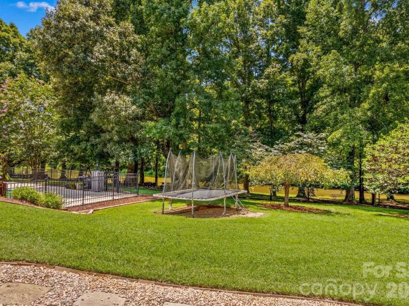 276 Falcon Crest Lane, Salisbury, NC 28147.  MLS# CAR4413418, YatesRealty ID 43731. 