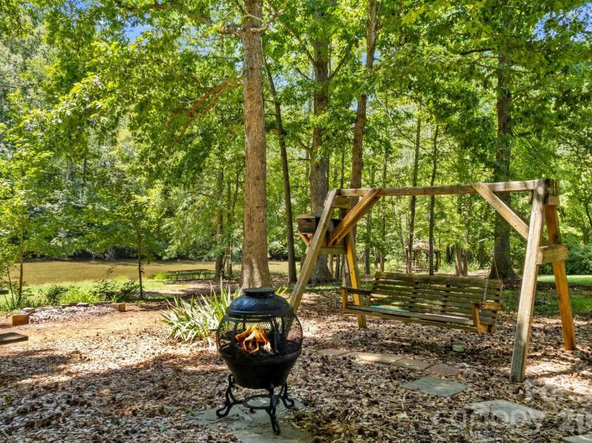 276 Falcon Crest Lane, Salisbury, NC 28147.  MLS# CAR4413418, YatesRealty ID 43731. 