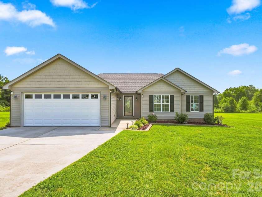 1215 Autumn Cove, Monroe, NC 28112.  MLS# CAR4413791, YatesRealty ID 43734. 