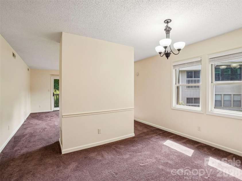 1106 Abbey Circle, Asheville, NC 28805.  MLS# CAR4413103, YatesRealty ID 43735. 