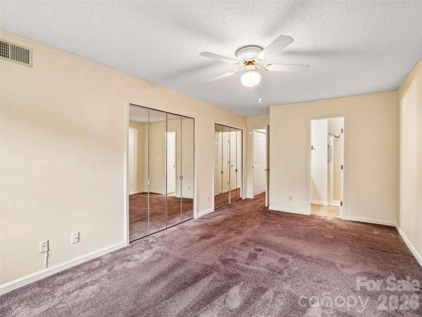 1106 Abbey Circle, Asheville, NC 28805.  MLS# CAR4413103, YatesRealty ID 43735. 