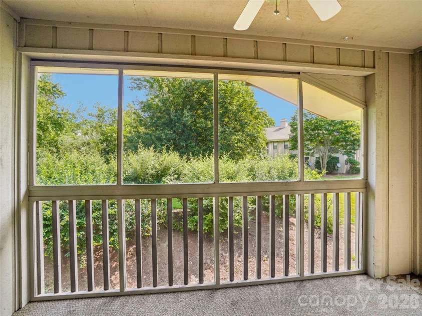 1106 Abbey Circle, Asheville, NC 28805.  MLS# CAR4413103, YatesRealty ID 43735. 