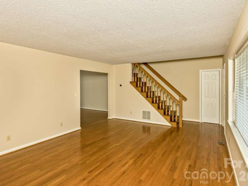 47 Cane Creek Circle, Fairview, NC 28730.  MLS# CAR4412959, YatesRealty ID 43737. 