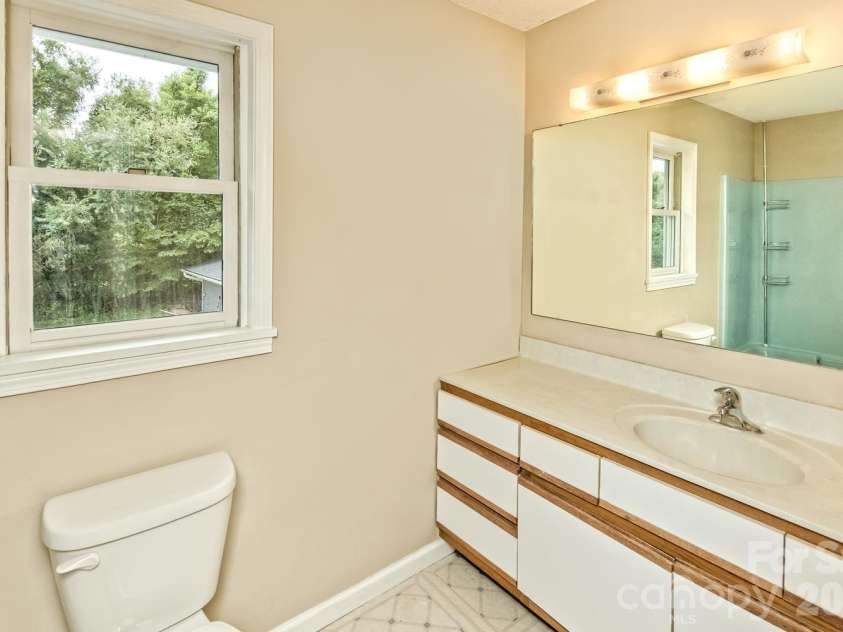 47 Cane Creek Circle, Fairview, NC 28730.  MLS# CAR4412959, YatesRealty ID 43737. 