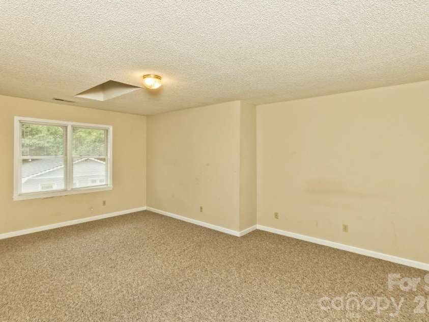 47 Cane Creek Circle, Fairview, NC 28730.  MLS# CAR4412959, YatesRealty ID 43737. 