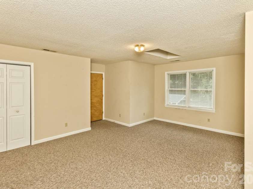 47 Cane Creek Circle, Fairview, NC 28730.  MLS# CAR4412959, YatesRealty ID 43737. 