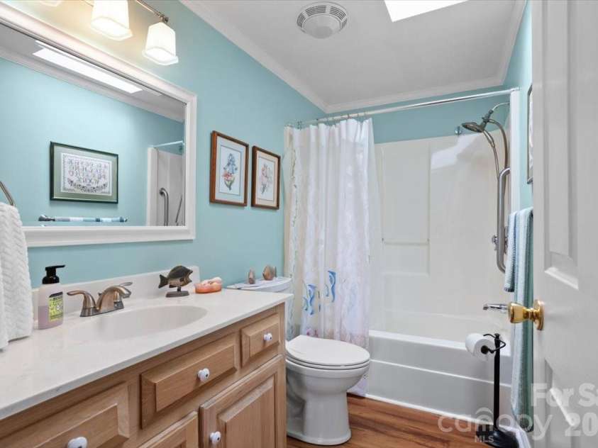 39 Stephanie Lane, Hendersonville, NC 28792.  MLS# CAR4412747, YatesRealty ID 43738. 