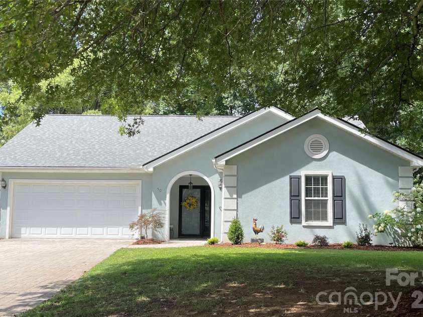 50 Stonebridge Drive, Asheville, NC 28805.  MLS# CAR4392347, YatesRealty ID 43739. 