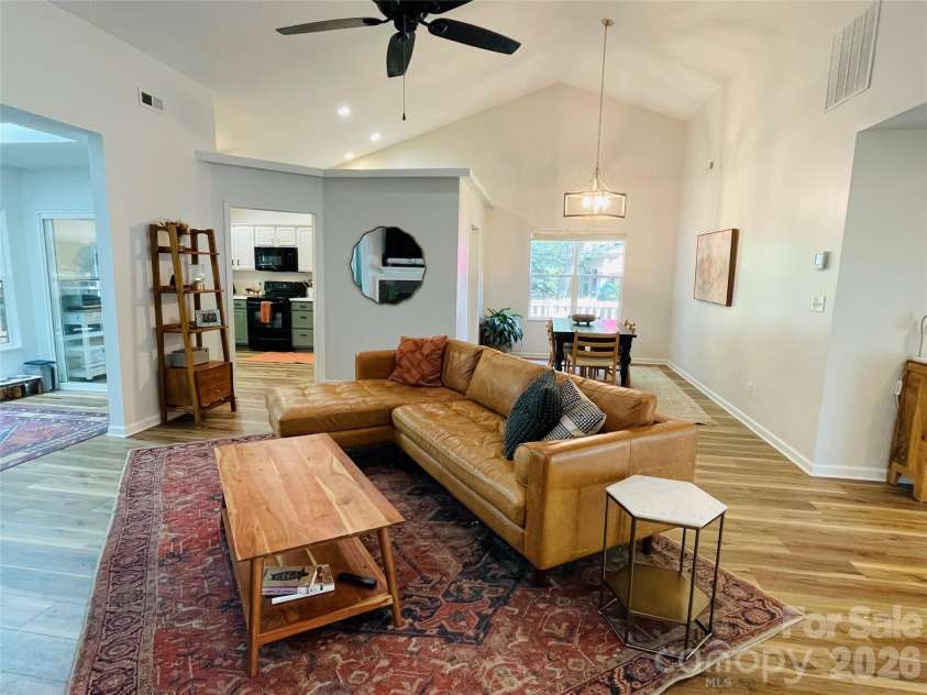 50 Stonebridge Drive, Asheville, NC 28805.  MLS# CAR4392347, YatesRealty ID 43739. 