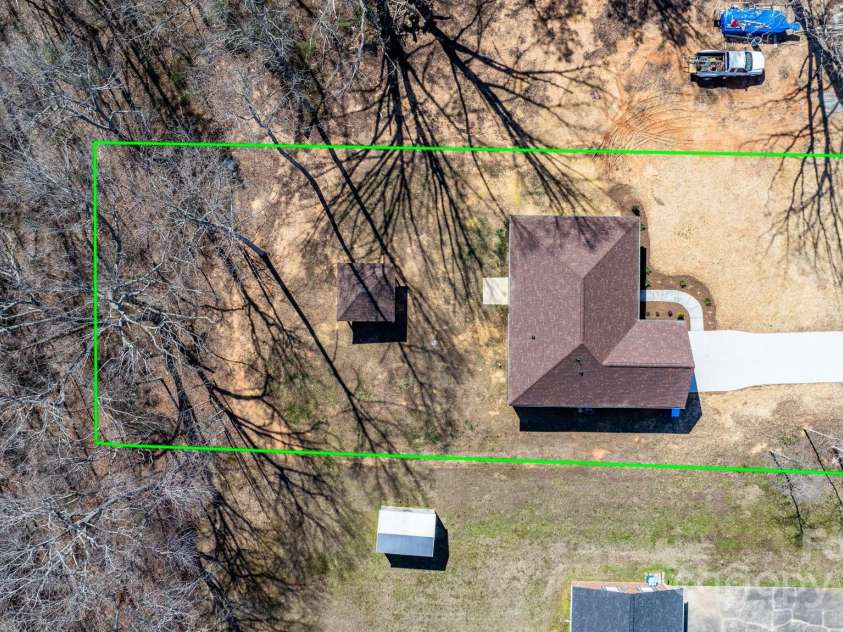 105 4th Street, Catawba, NC 28609.  MLS# CAR4233338, YatesRealty ID 4374. 