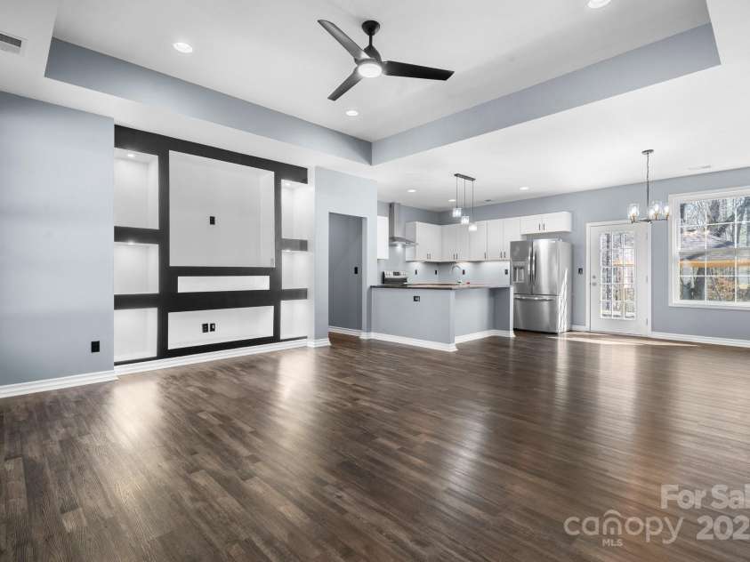 105 4th Street, Catawba, NC 28609.  MLS# CAR4233338, YatesRealty ID 4374. 