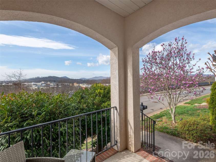 224 Leucothoe Lane, Asheville, NC 28803.  MLS# CAR4357079, YatesRealty ID 4374. 