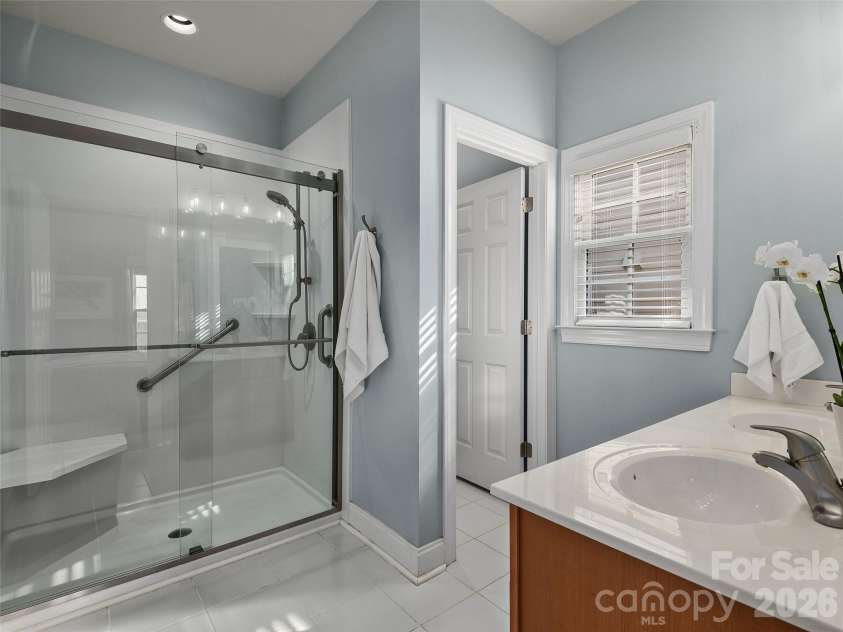 224 Leucothoe Lane, Asheville, NC 28803.  MLS# CAR4357079, YatesRealty ID 4374. 