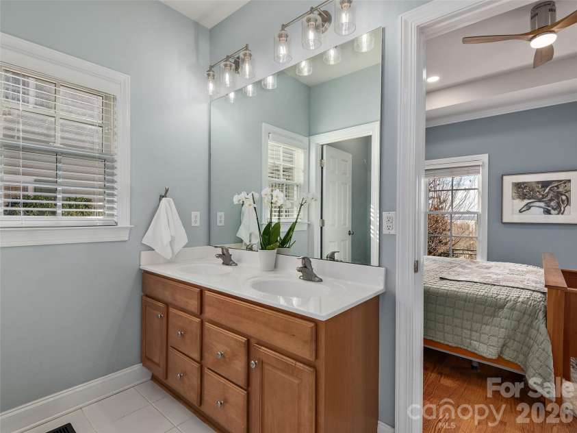 224 Leucothoe Lane, Asheville, NC 28803.  MLS# CAR4357079, YatesRealty ID 4374. 
