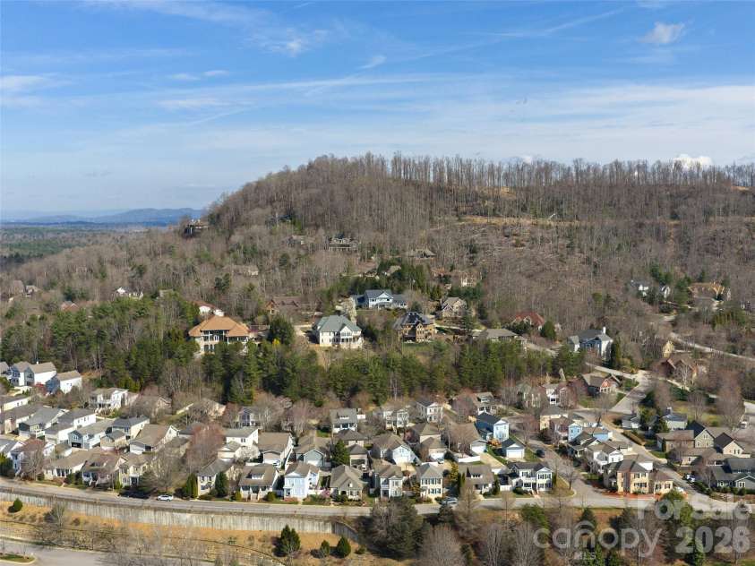 224 Leucothoe Lane, Asheville, NC 28803.  MLS# CAR4357079, YatesRealty ID 4374. 