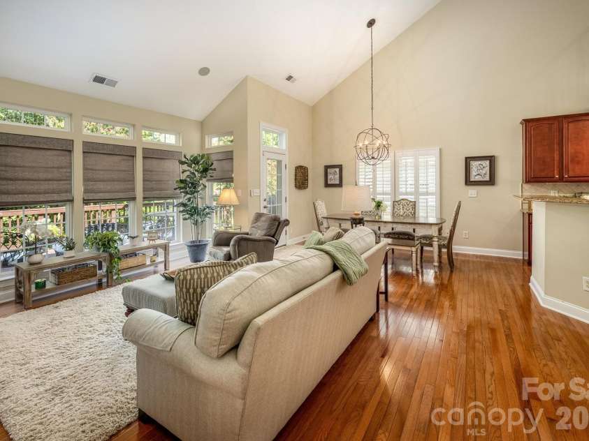 10211 Linksland Drive, Huntersville, NC 28078.  MLS# CAR4411684, YatesRealty ID 43740. 