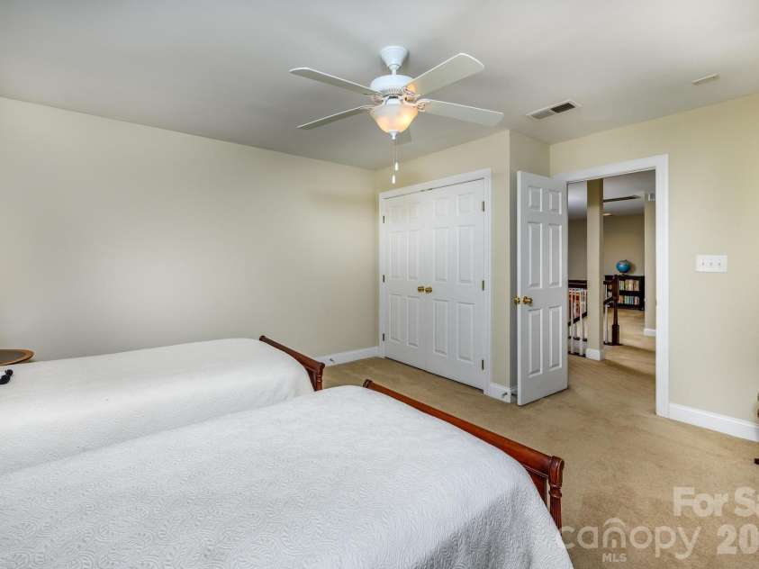 10211 Linksland Drive, Huntersville, NC 28078.  MLS# CAR4411684, YatesRealty ID 43740. 