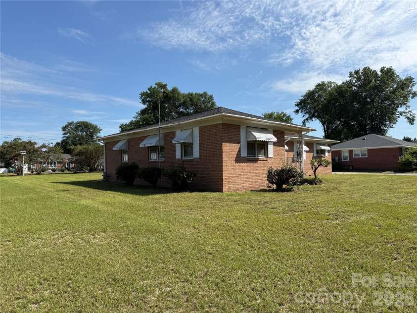 206 Welsh Street, Kershaw, SC 29067.  MLS# CAR4413345, YatesRealty ID 43741. 