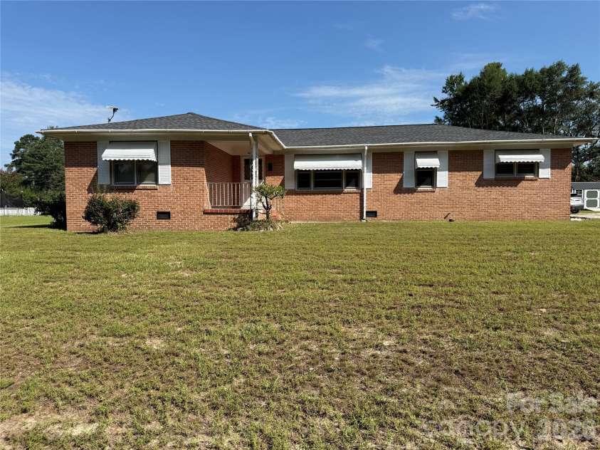 206 Welsh Street, Kershaw, SC 29067.  MLS# CAR4413345, YatesRealty ID 43741. 