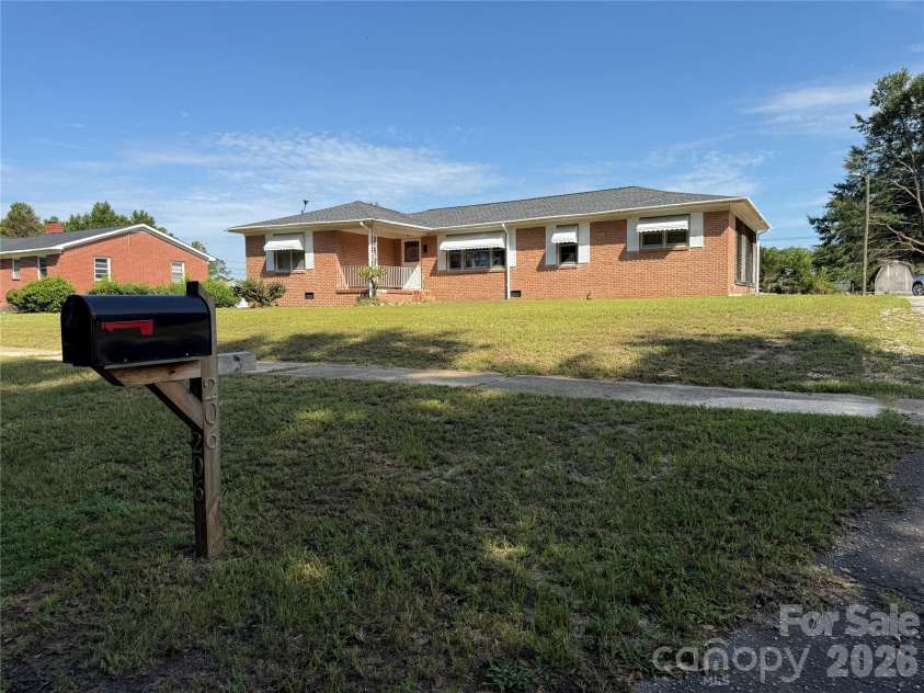 206 Welsh Street, Kershaw, SC 29067.  MLS# CAR4413345, YatesRealty ID 43741. 