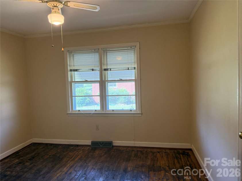 206 Welsh Street, Kershaw, SC 29067.  MLS# CAR4413345, YatesRealty ID 43741. Bed Room