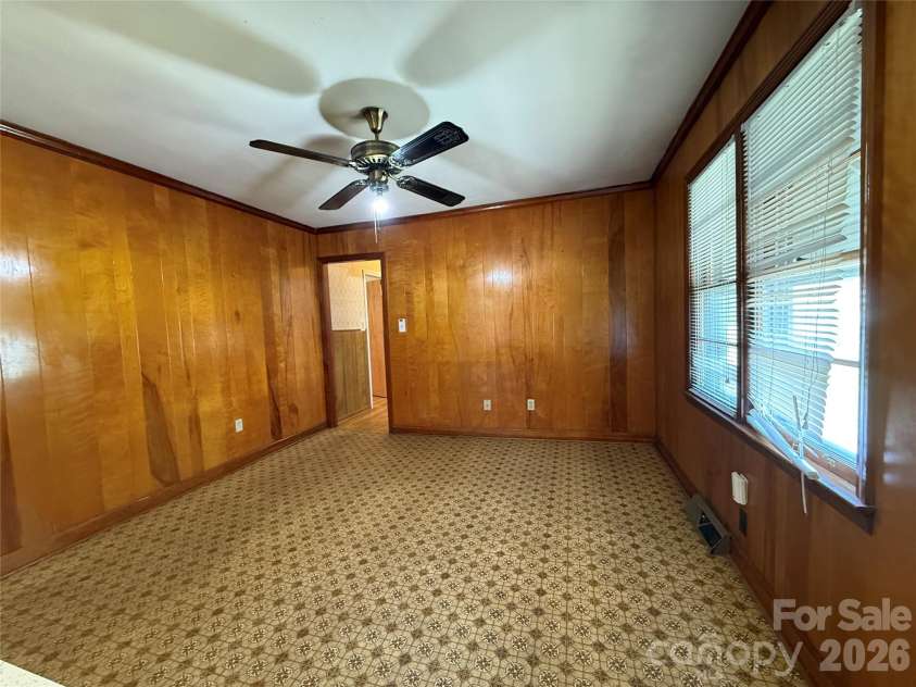 206 Welsh Street, Kershaw, SC 29067.  MLS# CAR4413345, YatesRealty ID 43741. Breakfast Room
