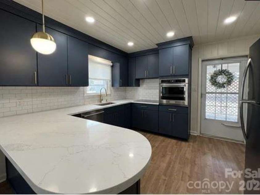 206 Welsh Street, Kershaw, SC 29067.  MLS# CAR4413345, YatesRealty ID 43741. Kitchen Suggestion