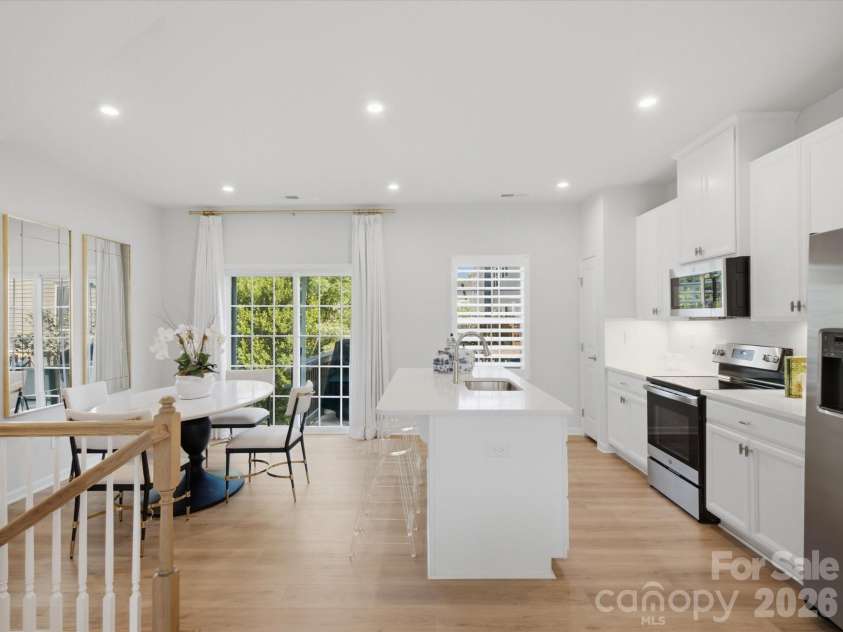 4014 Edenborn Lane, Charlotte, NC 28208.  MLS# CAR4406016, YatesRealty ID 43742. 