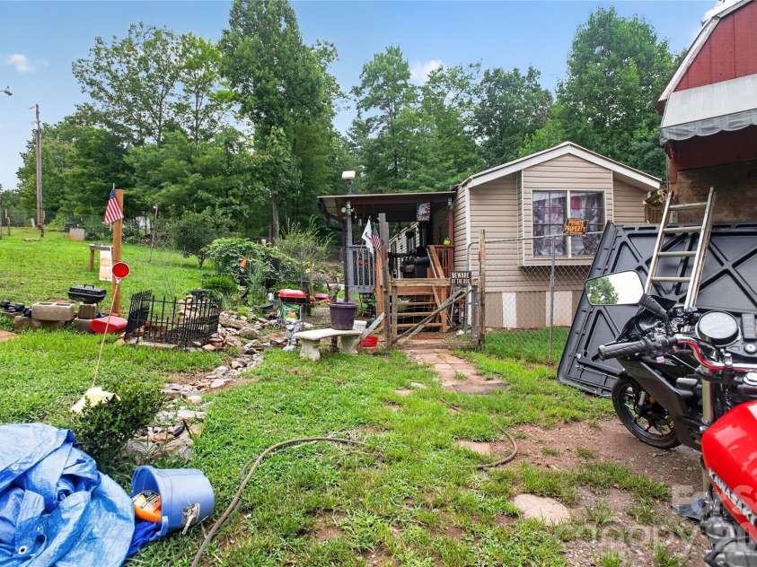 997 Bethel Ridge Lane, Morganton, NC 28655.  MLS# CAR4414250, YatesRealty ID 43744. 