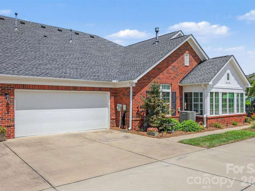 123 Adelaide Way, Rock Hill, SC 29732.  MLS# CAR4412246, YatesRealty ID 43747. 2 car garage