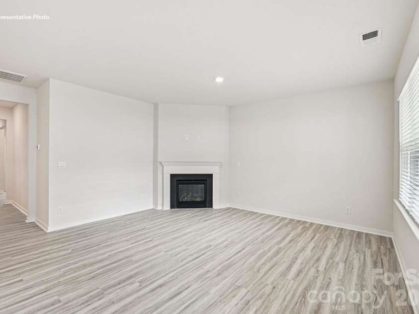 409 Frozen Dream Drive, Salisbury, NC 28147.  MLS# CAR4389369, YatesRealty ID 43748. 
