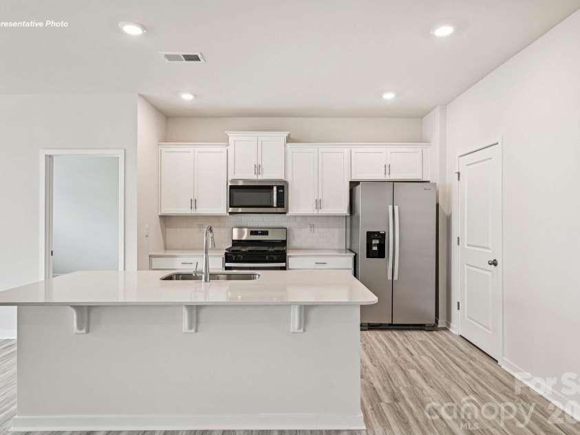 409 Frozen Dream Drive, Salisbury, NC 28147.  MLS# CAR4389369, YatesRealty ID 43748. 