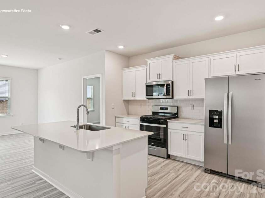 409 Frozen Dream Drive, Salisbury, NC 28147.  MLS# CAR4389369, YatesRealty ID 43748. 